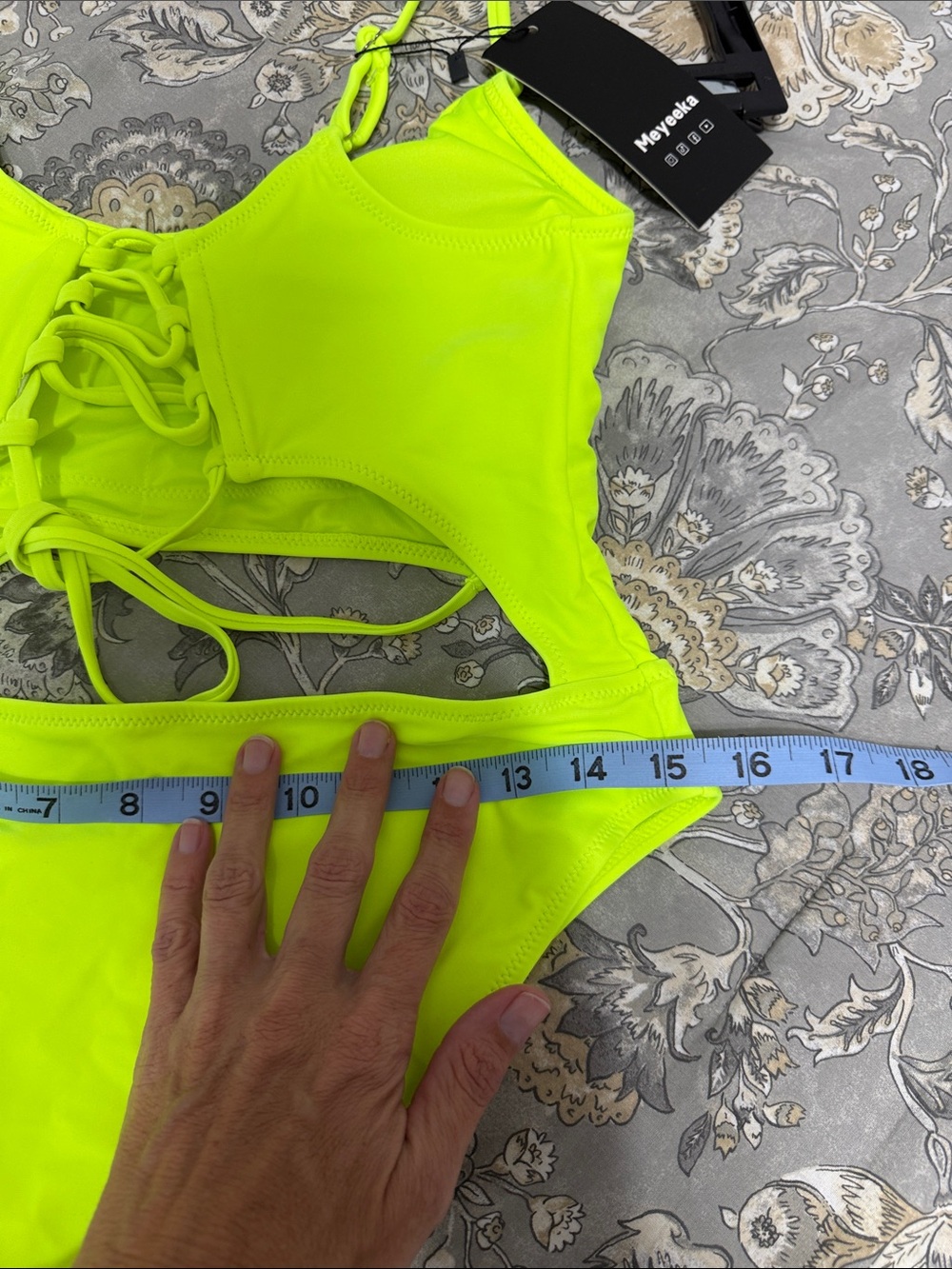 Meyeeka One-Piece Swimsuit - Neon Yellow - Picture 4 of 5